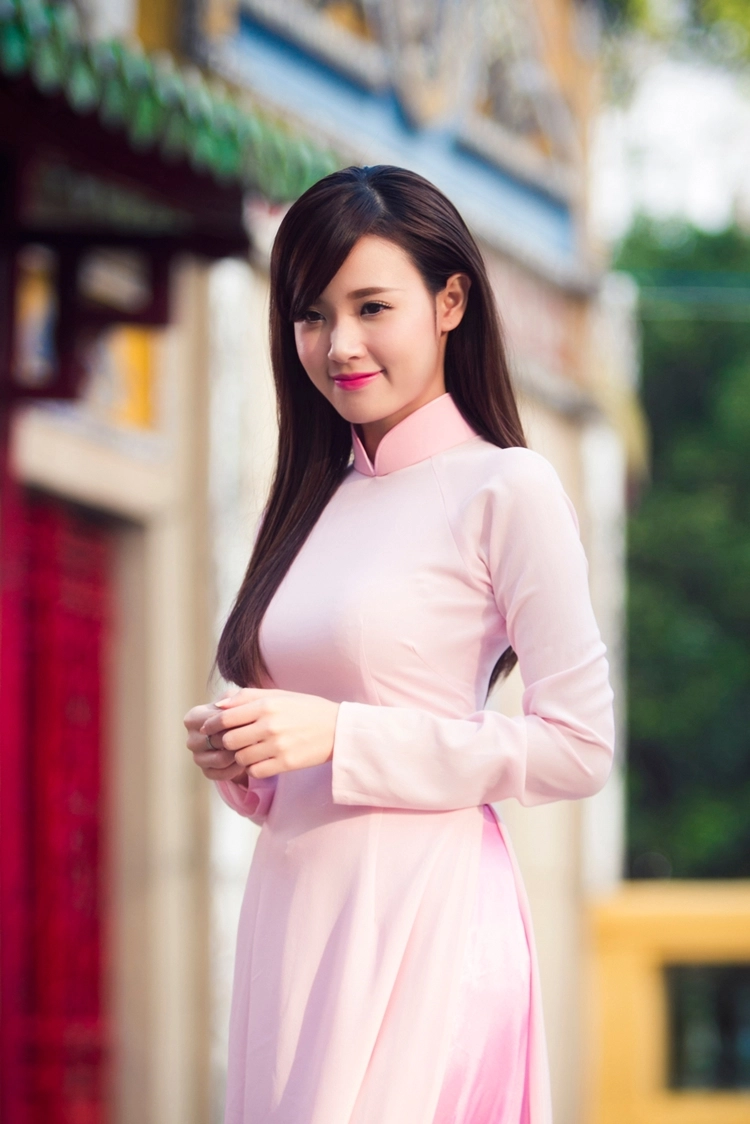 Hot girl Midu duyên dáng đi chùa đầu xuân Hot girl midu duyên dáng đi chùa đầu xuân - 3