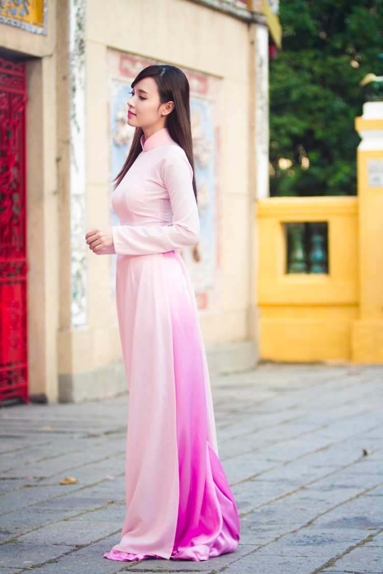 Hot girl Midu duyên dáng đi chùa đầu xuân Hot girl midu duyên dáng đi chùa đầu xuân - 7
