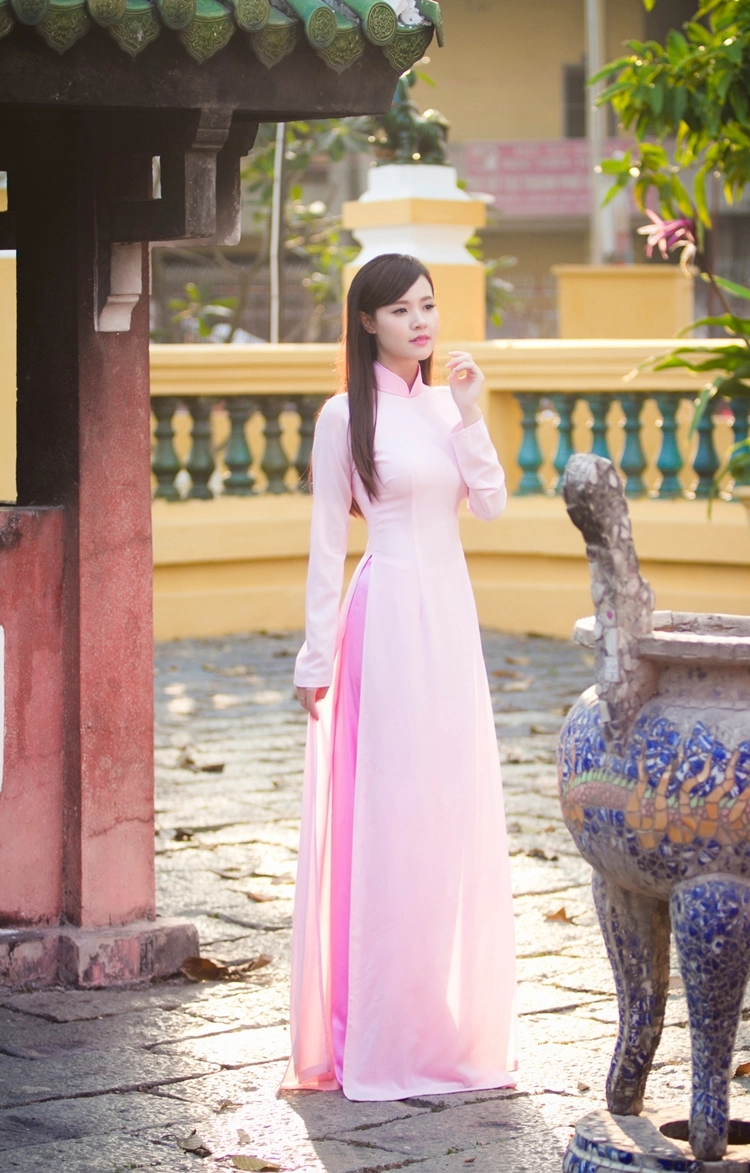 Hot girl Midu duyên dáng đi chùa đầu xuân Hot girl midu duyên dáng đi chùa đầu xuân - 12