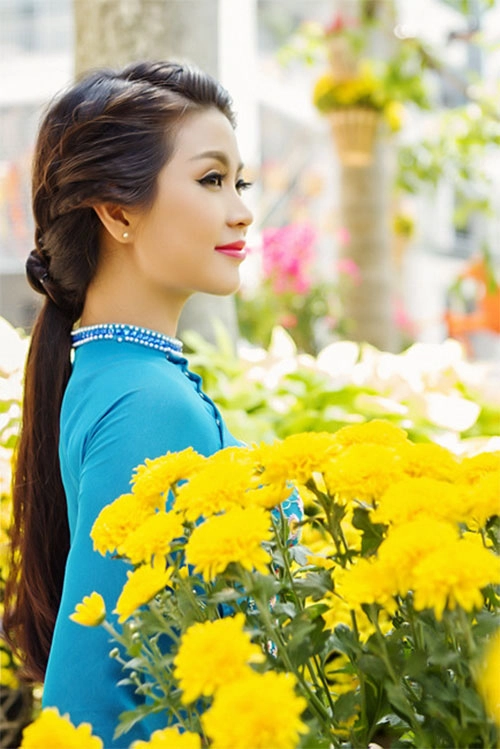 Hot girl xinh lung linh trong bộ ảnh tết - 3