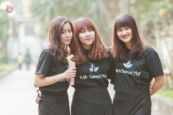 Những cô bé phục vụ xinh đẹp khắp các quán cafe ở hà nội - 13