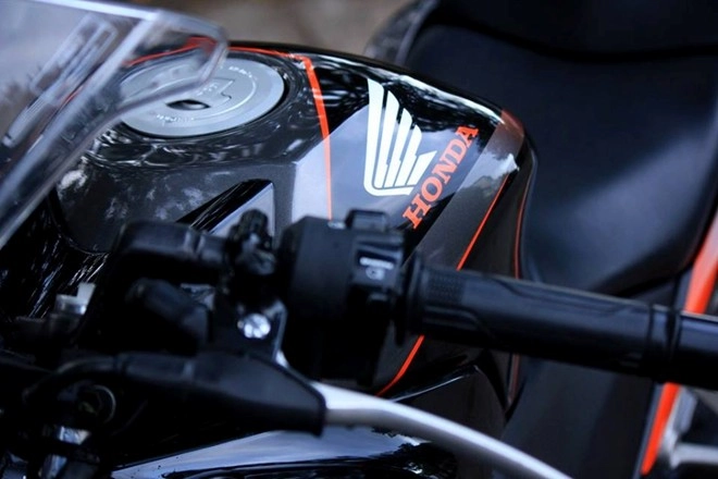 Cbr 250 tông cam đen cá tính mạnh mẽ - 5