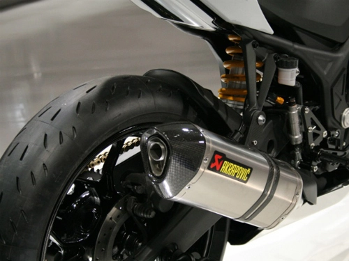 Yamaha r25 đẳng cấp với động cơ 2 xi lanh - 6