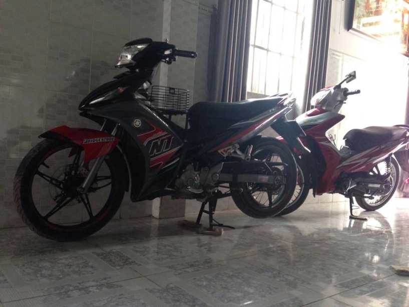 Cận cảnh chiếc ex 2011 xuống dàn áo ex 2010 - 1