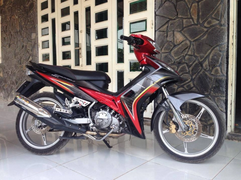 Cận cảnh chiếc ex 2011 xuống dàn áo ex 2010 - 4