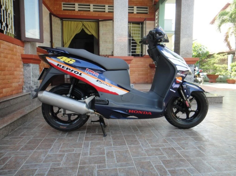 Dylan repsol giản dị bình dân - 3