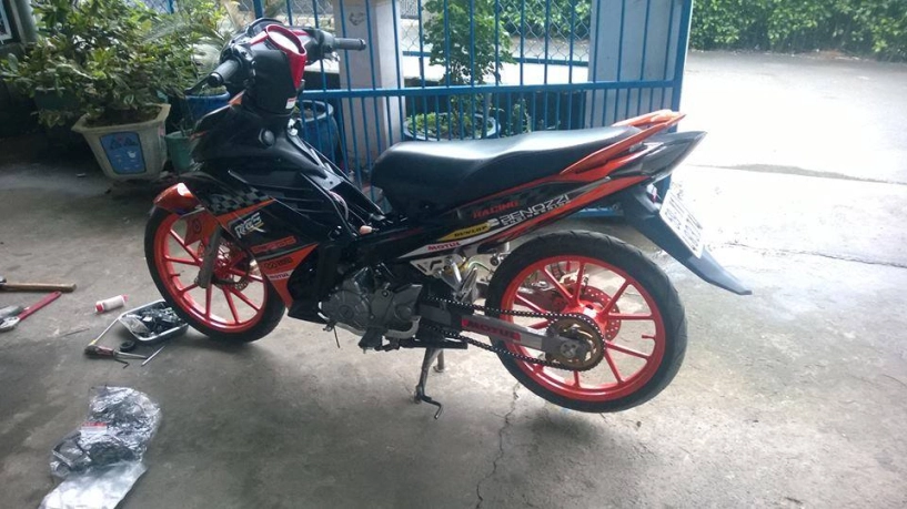 Exciter đen cam tem cờ mạnh mẽ - 3