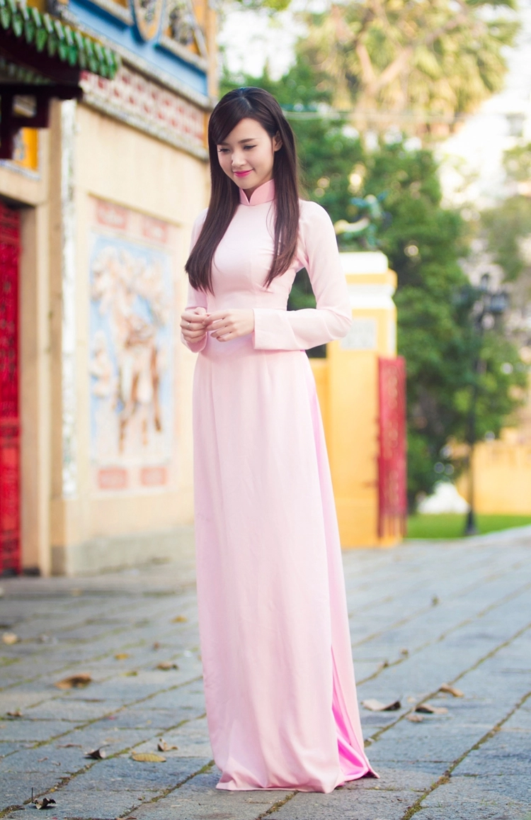 <a href= Hot girl midu duyên dáng đi chùa đầu xuân - 1