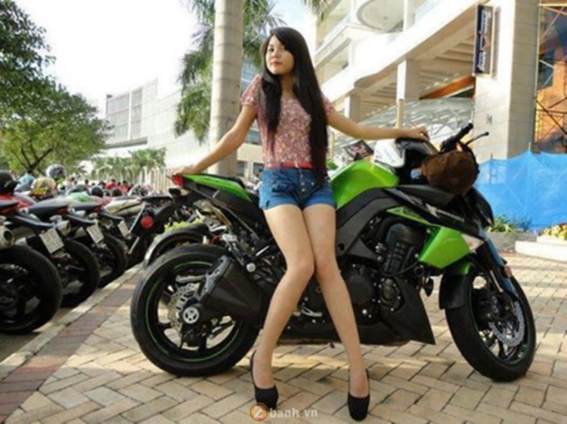 Nhà có kawasaki z1000 thì bao sẽ có gái đẹp - 11