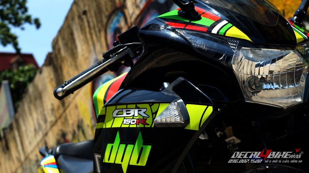 Yamaha r15 - 13