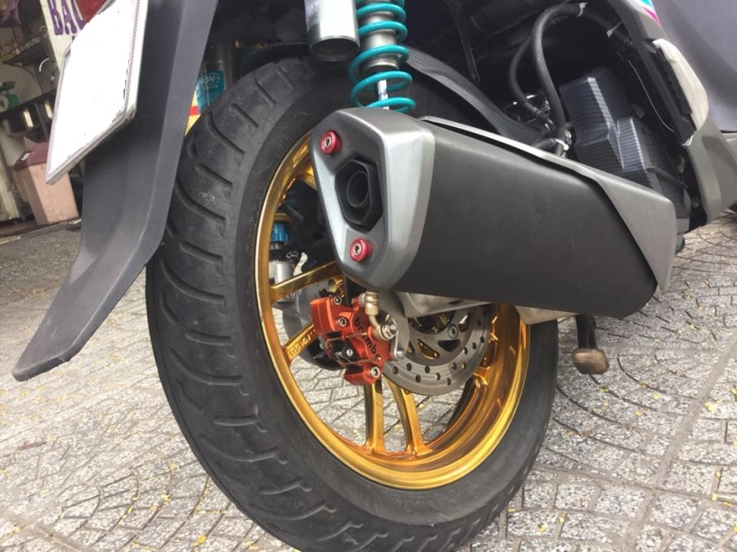 Đón giáng sinh cùng phiên bản vừa dọn xong của honda sh - 2