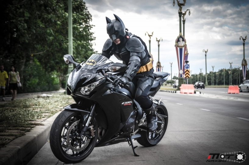 Honda cbr1000rr và batman trong bộ ảnh đẹp đến từ thái - 7