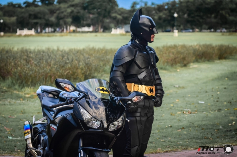 Honda cbr1000rr và batman trong bộ ảnh đẹp đến từ thái - 8