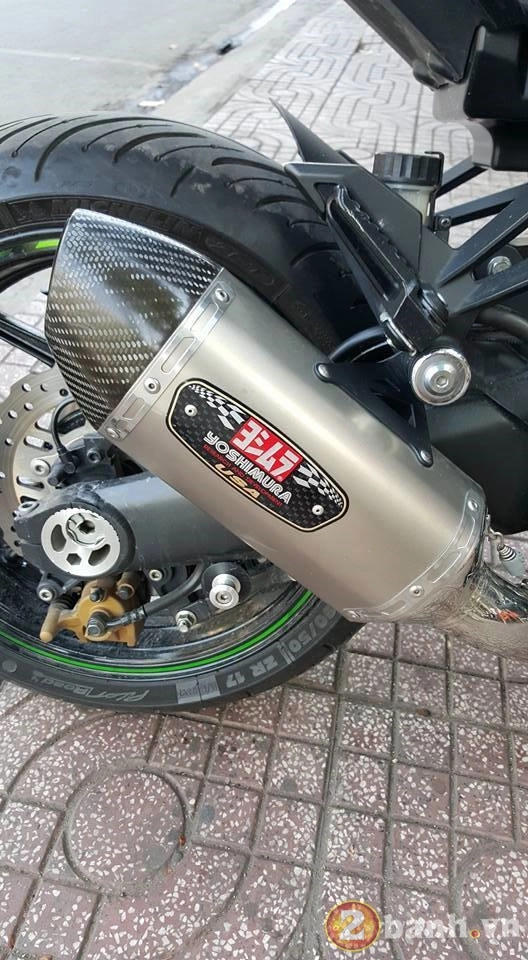 Kawasaki z1000 đẹp và độc đáo với phiên bản decal chrome - 6