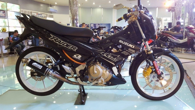 Cận cảnh cặp đôi suzuki raider được độ từ chính hãng - 4