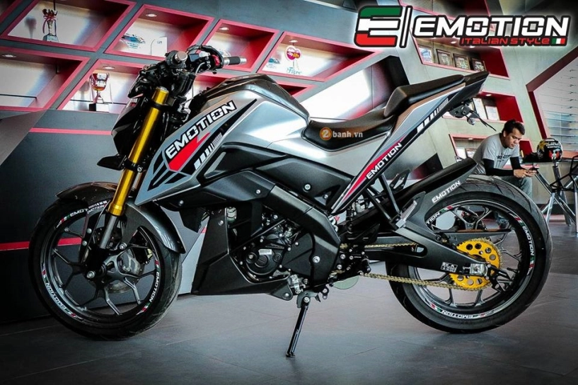 R 132 8h yamaha m-slaz đầy phong cách cùng phiên bản emotion - 1
