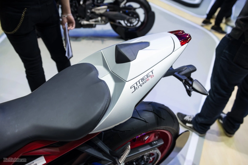 Cận cảnh triumph street triple rx phiên bản đặc biệt tại thái - 11