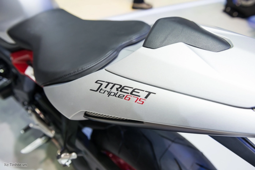 Cận cảnh triumph street triple rx phiên bản đặc biệt tại thái - 18