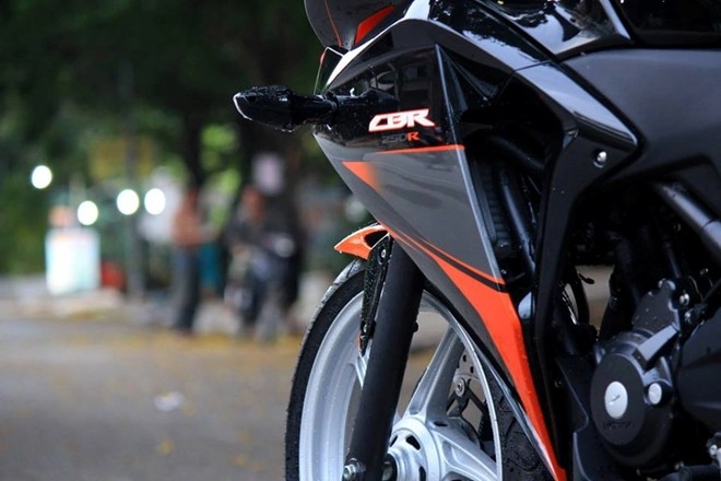 Cbr 250 tông cam đen cá tính mạnh mẽ - 4