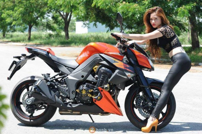 Nhà có kawasaki z1000 thì bao sẽ có gái đẹp - 1