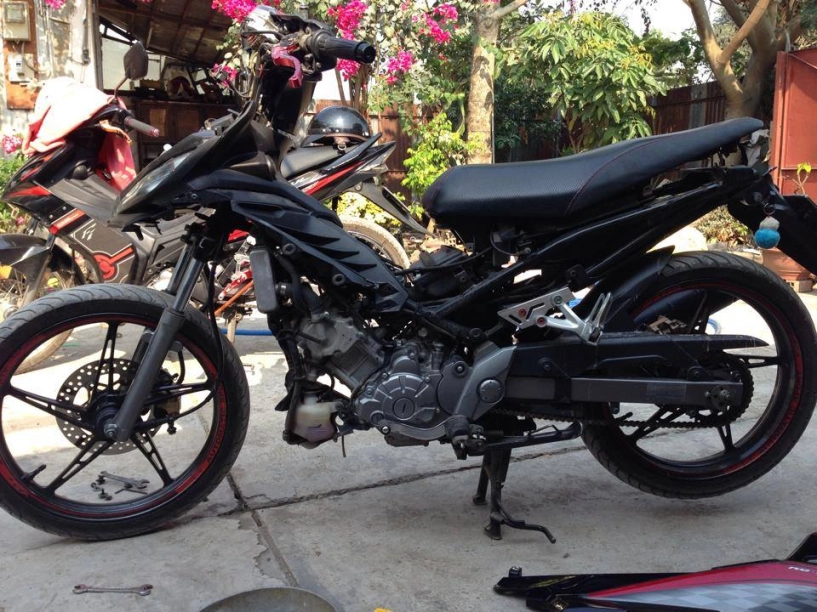 Cận cảnh chiếc ex 2011 xuống dàn áo ex 2010 - 2