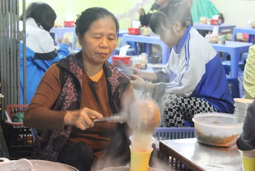 Cháo trai quẩy giòn nóng hổi phố nghĩa tân - 4