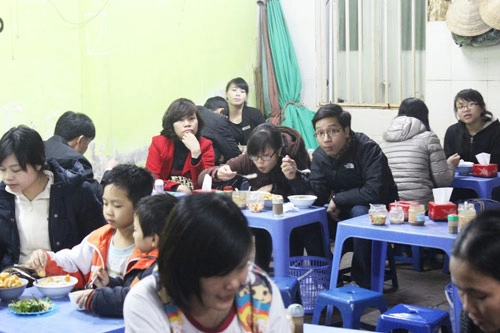 Cháo trai quẩy giòn nóng hổi phố nghĩa tân - 8