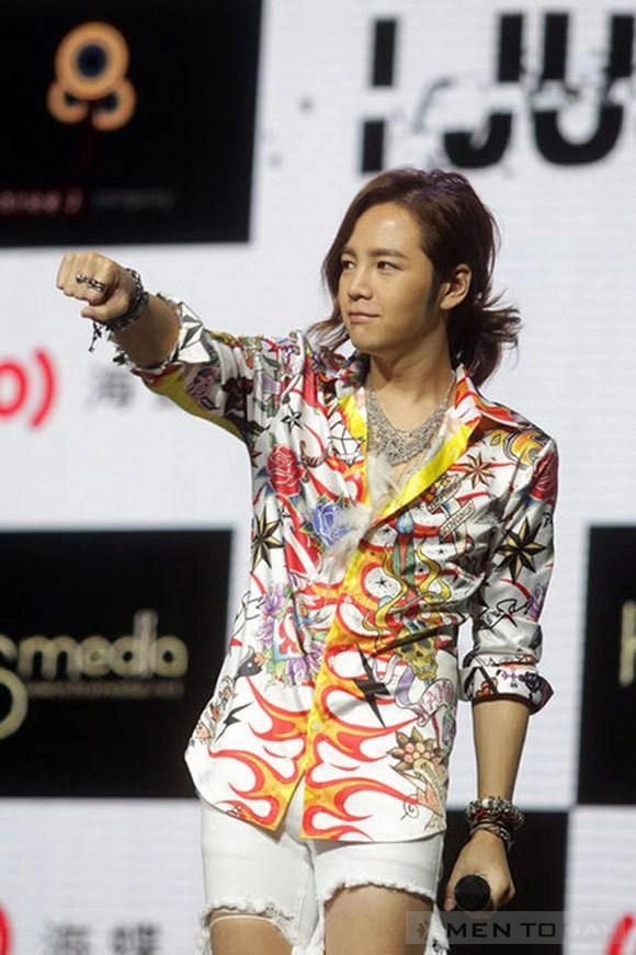 Style rách tả tơi của jang geun suk - 1