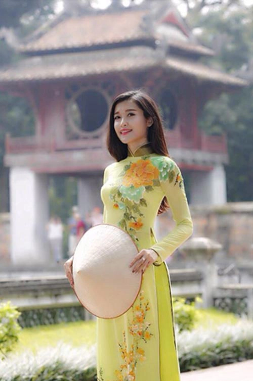 Xao xuyến với vẻ đẹp của á hậu huyền my ngoài đời - 7