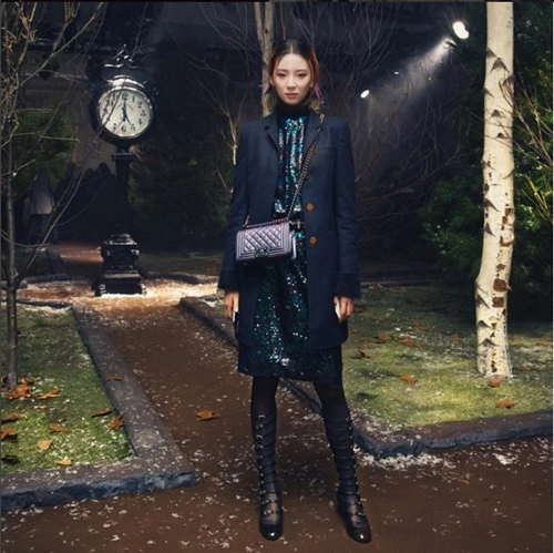 3 người đẹp hàn khiến fan mát lòng mát dạ tại new york fw - 17