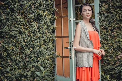 Á hậu lệ hằng gợi ý cách chọn váy suông đẹp và tiện ích - 8