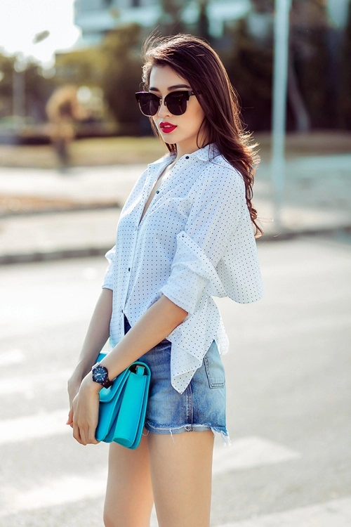 Á hậu lệ hằng khoe chân dài sexy không lo cháy nắng - 5