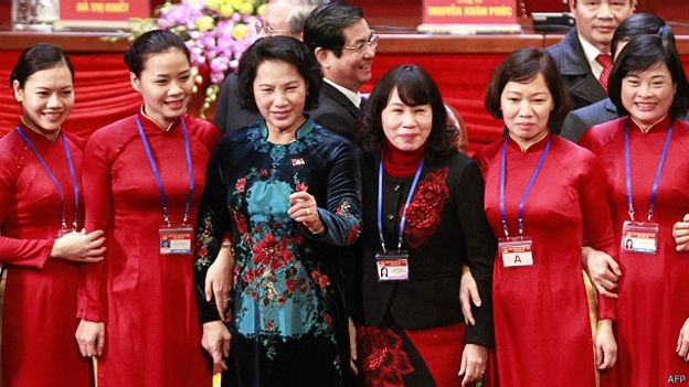 Bí mật sau tà áo dài của chủ tịch qh nguyễn thị kim ngân - 5