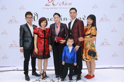 Bí mật sau tà áo dài của chủ tịch qh nguyễn thị kim ngân - 6