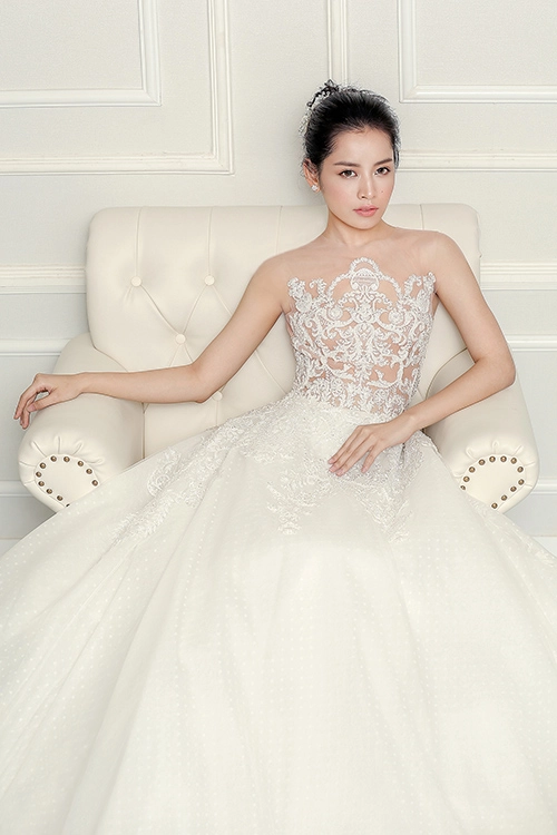 Chi pu làm cô dâu thiên thần với váy cưới ren trắng - 6
