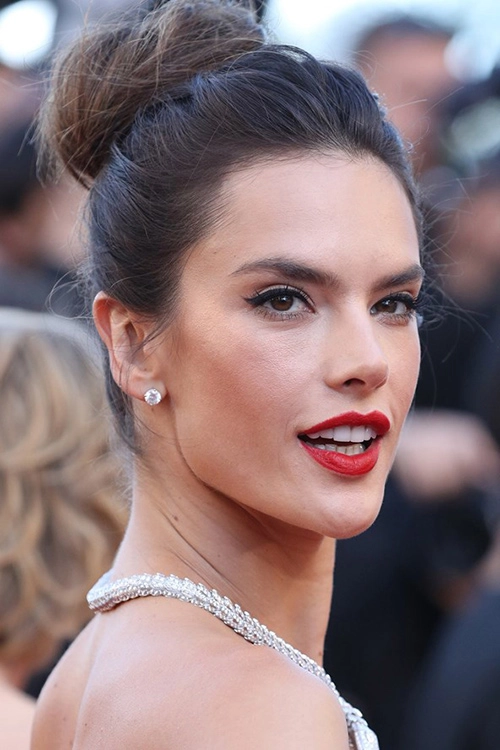 Đi tìm mỹ nhân makeup và làm tóc đẹp nhất cannes 2016 - 2