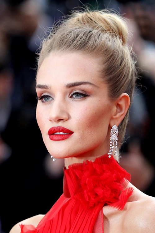 Đi tìm mỹ nhân makeup và làm tóc đẹp nhất cannes 2016 - 7