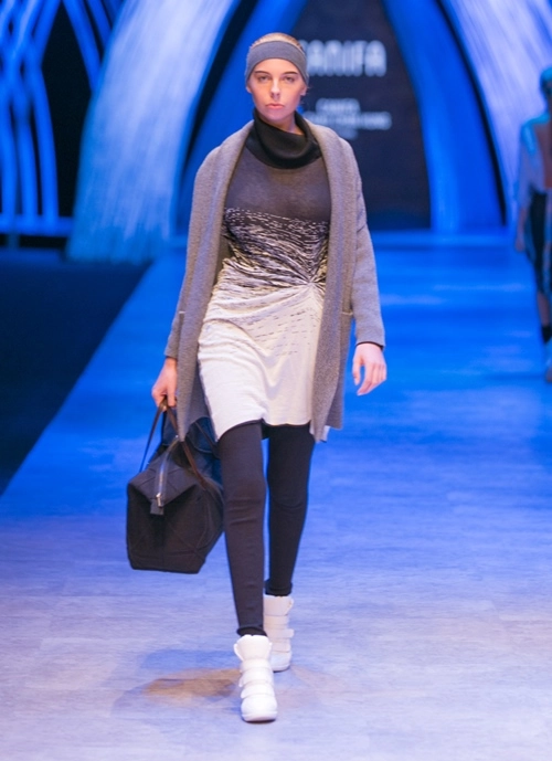 Hai ntk nam khuấy đảo sàn diễn ở đêm thứ 2 vifw - 16