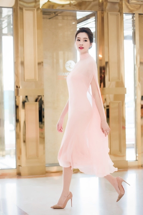 Hh thu thảo đẹp mong manh tựa nữ thần tại hà nội - 3