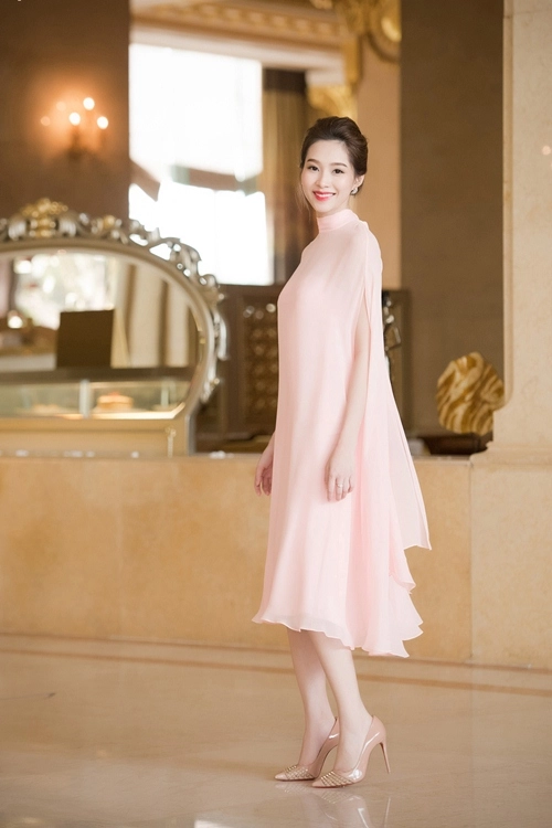 Hh thu thảo đẹp mong manh tựa nữ thần tại hà nội - 6