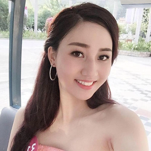 Ngắm nhan sắc ngoài đời của hai á hậu hoàn vũ 2015 - 4