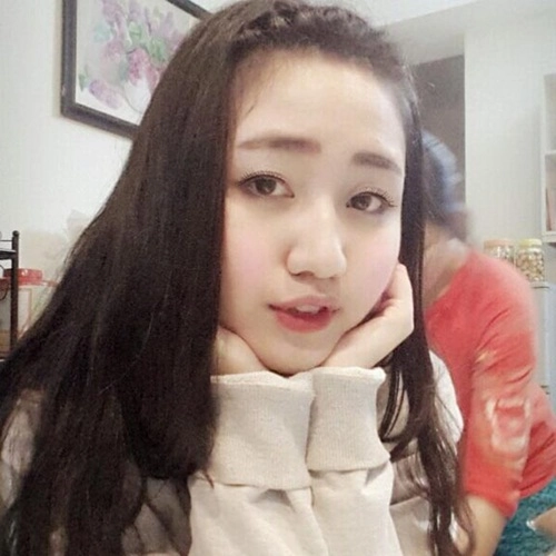 Ngắm nhan sắc ngoài đời của hai á hậu hoàn vũ 2015 - 8