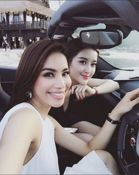 Phạm hương mai phương thúy huyền my quẩy tưng bừng - 2