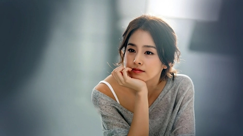 Sẽ là hối tiếc nếu trong đời chưa một lần để tóc mái xoăn - 15