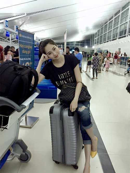 Thời trang sân bay điệu đà của hoa hậu á hậu việt - 7