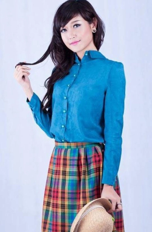 Cười lăn với váy áo thời ngố tàu của 6 mỹ nhân 9x hot nhất vbiz - 6