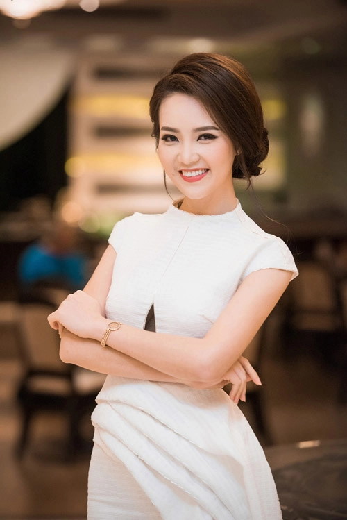 Á hậu diễm trang khéo che bụng bầu hot nhất tuần - 6
