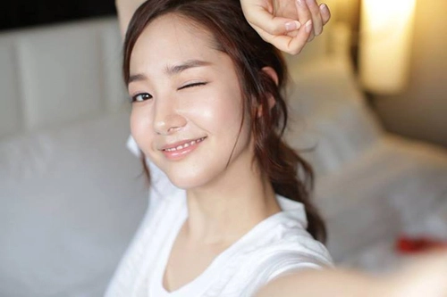 Học lỏm mỹ nhân việt - hàn làm mặt xấu chụp ảnh cực cute - 2