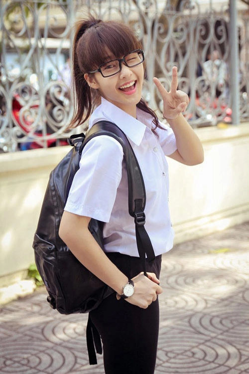 Học lỏm mỹ nhân việt - hàn làm mặt xấu chụp ảnh cực cute - 19