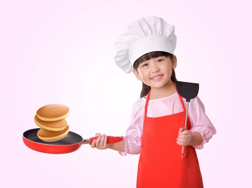 vui cùng con làm bánh ngon với bột bánh rán pha sẵn - 1